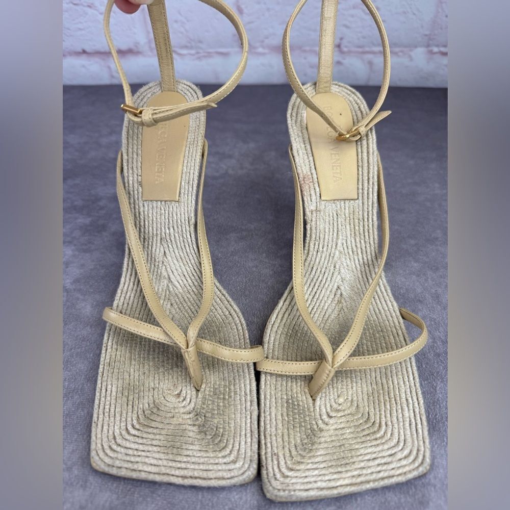 BOTTEGA VENETA - Leather/Jute Strappy Sandals - Size 38 - Picture 4 of 16